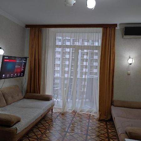 Apartment On Sherif Khimshiashvili Street 15B Batumi Kültér fotó
