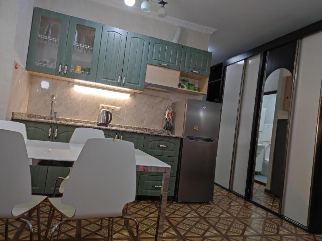 Apartment On Sherif Khimshiashvili Street 15B Batumi Kültér fotó