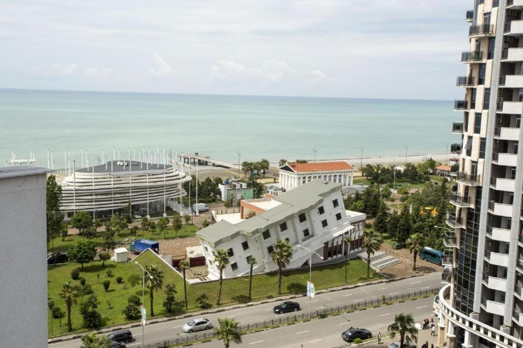 Apartment On Sherif Khimshiashvili Street 15B Batumi Kültér fotó