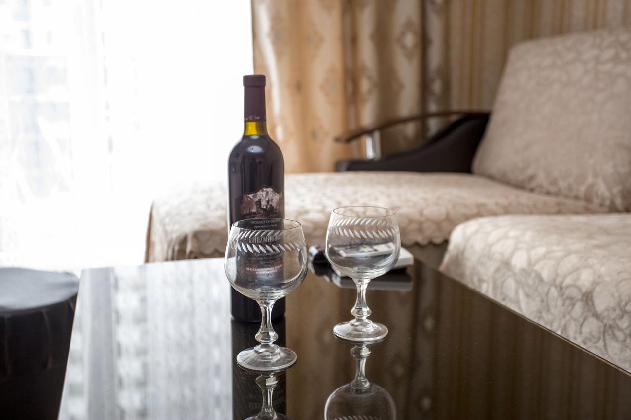 Apartment On Sherif Khimshiashvili Street 15B Batumi Kültér fotó