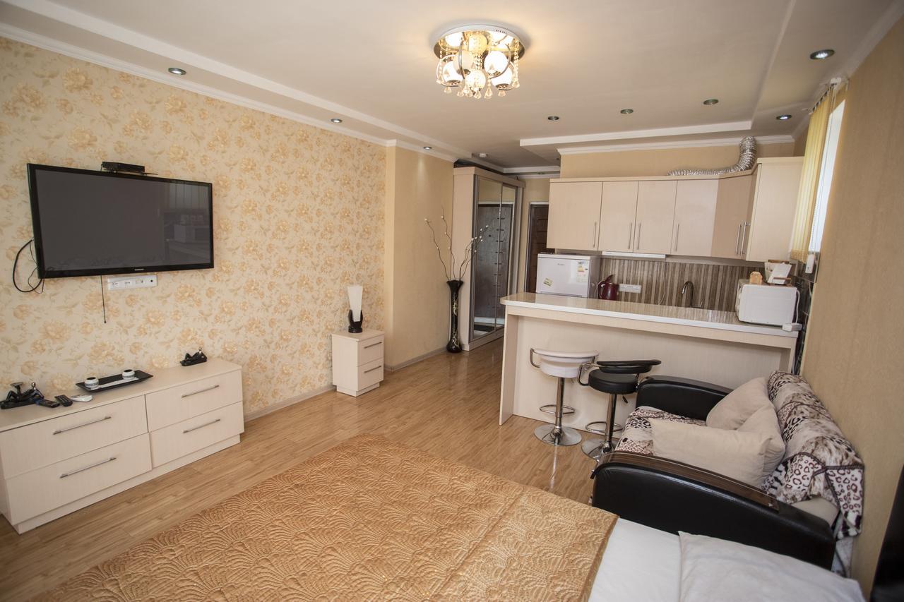 Apartment On Sherif Khimshiashvili Street 15B Batumi Kültér fotó